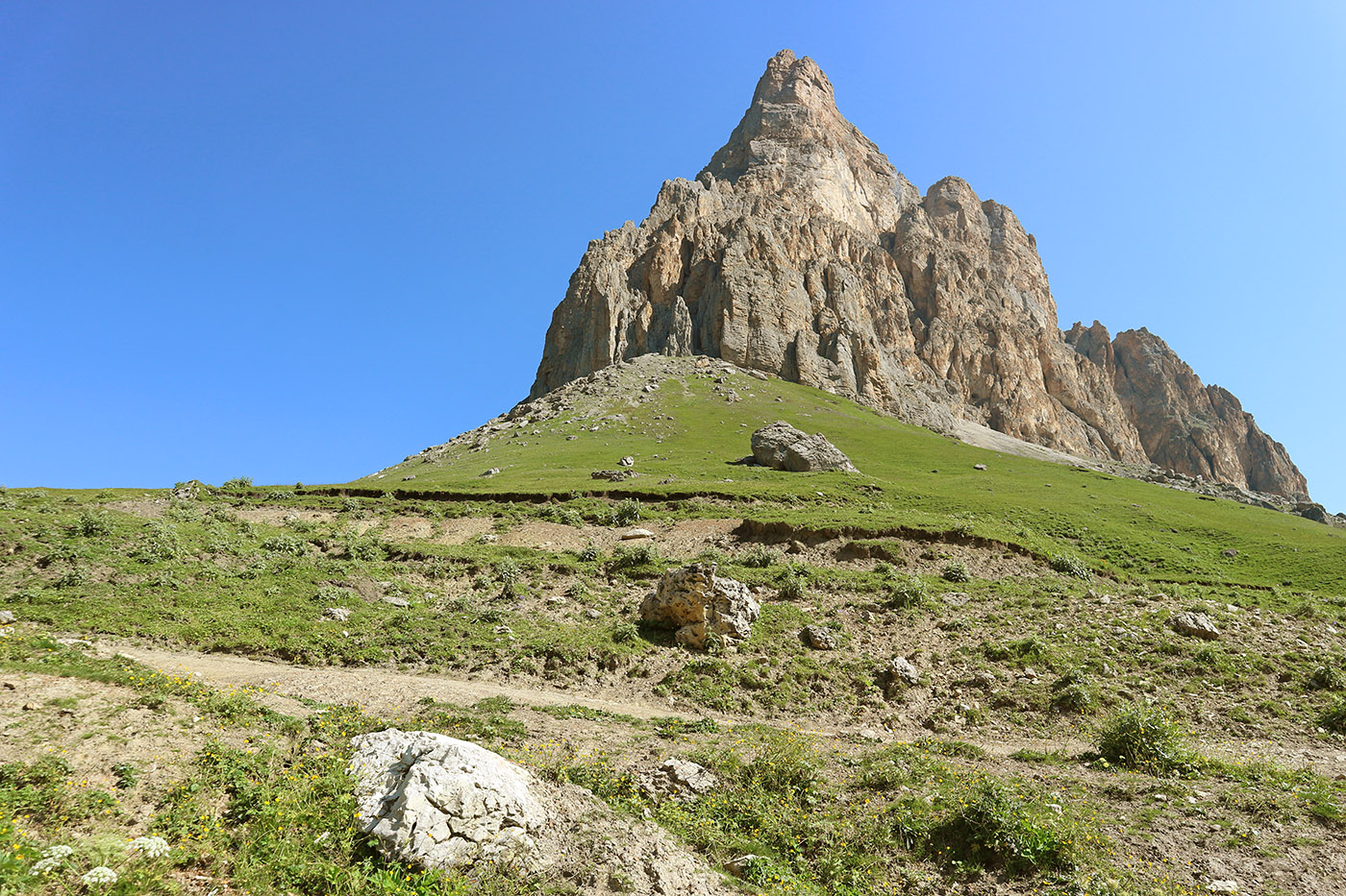 Перевал Хазнывцек, изображение ландшафта.