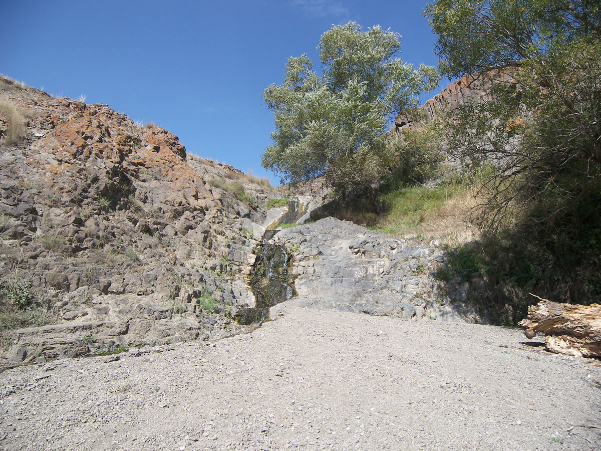 Зуванд, image of landscape/habitat.