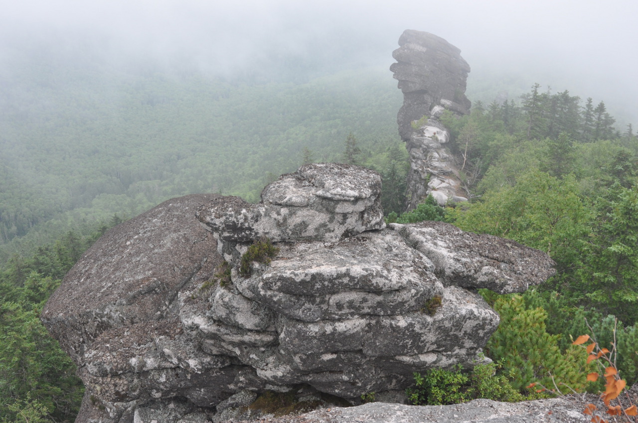 Амурские столбы, изображение ландшафта.