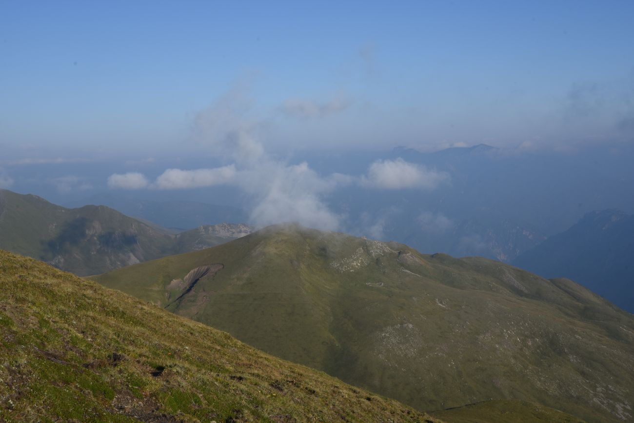 2 км от Цумандинского перевала, image of landscape/habitat.