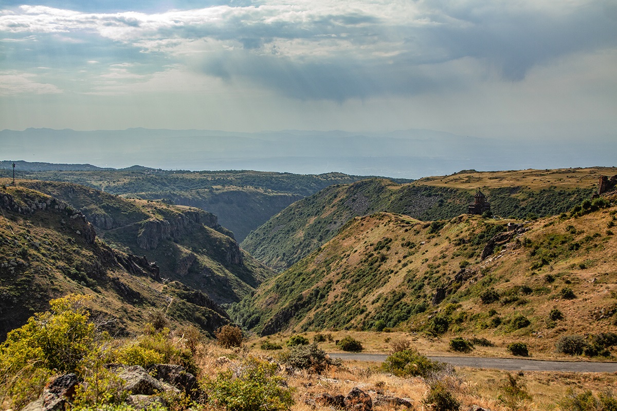 Крепость Амберд, image of landscape/habitat.