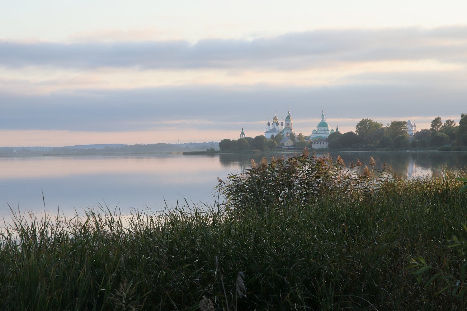 На берегах озера неро между москвой