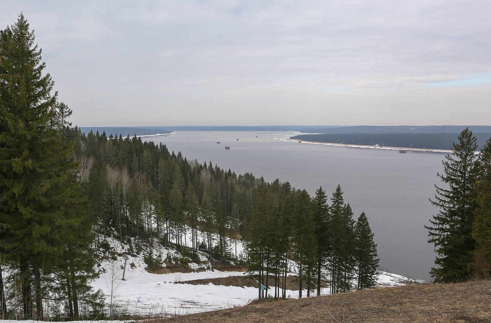 Лунежские горы и их окрестности, изображение ландшафта.