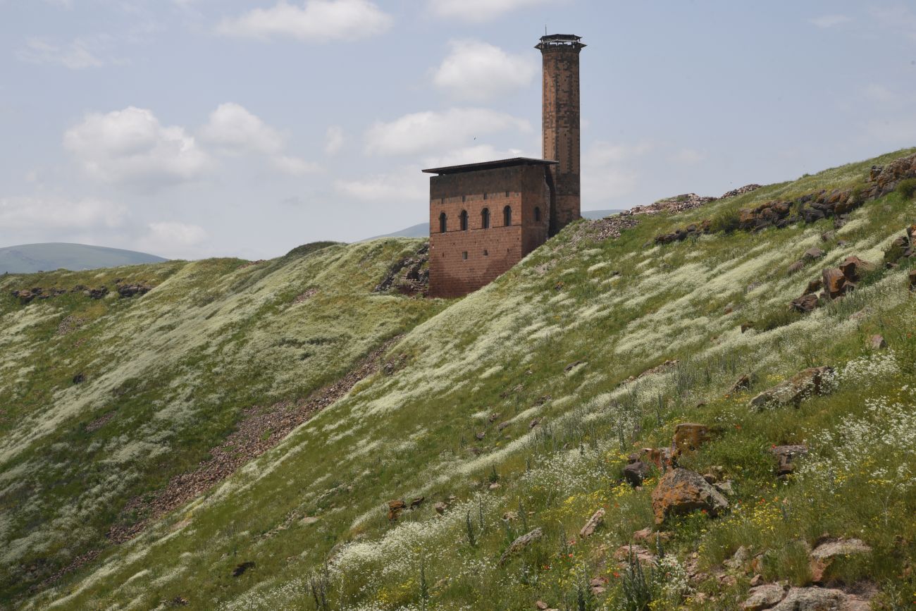 Окрестности бывшего города Ани, изображение ландшафта.