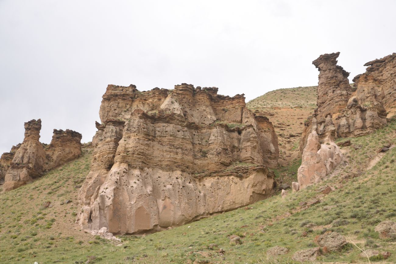 Ванадокия, изображение ландшафта.