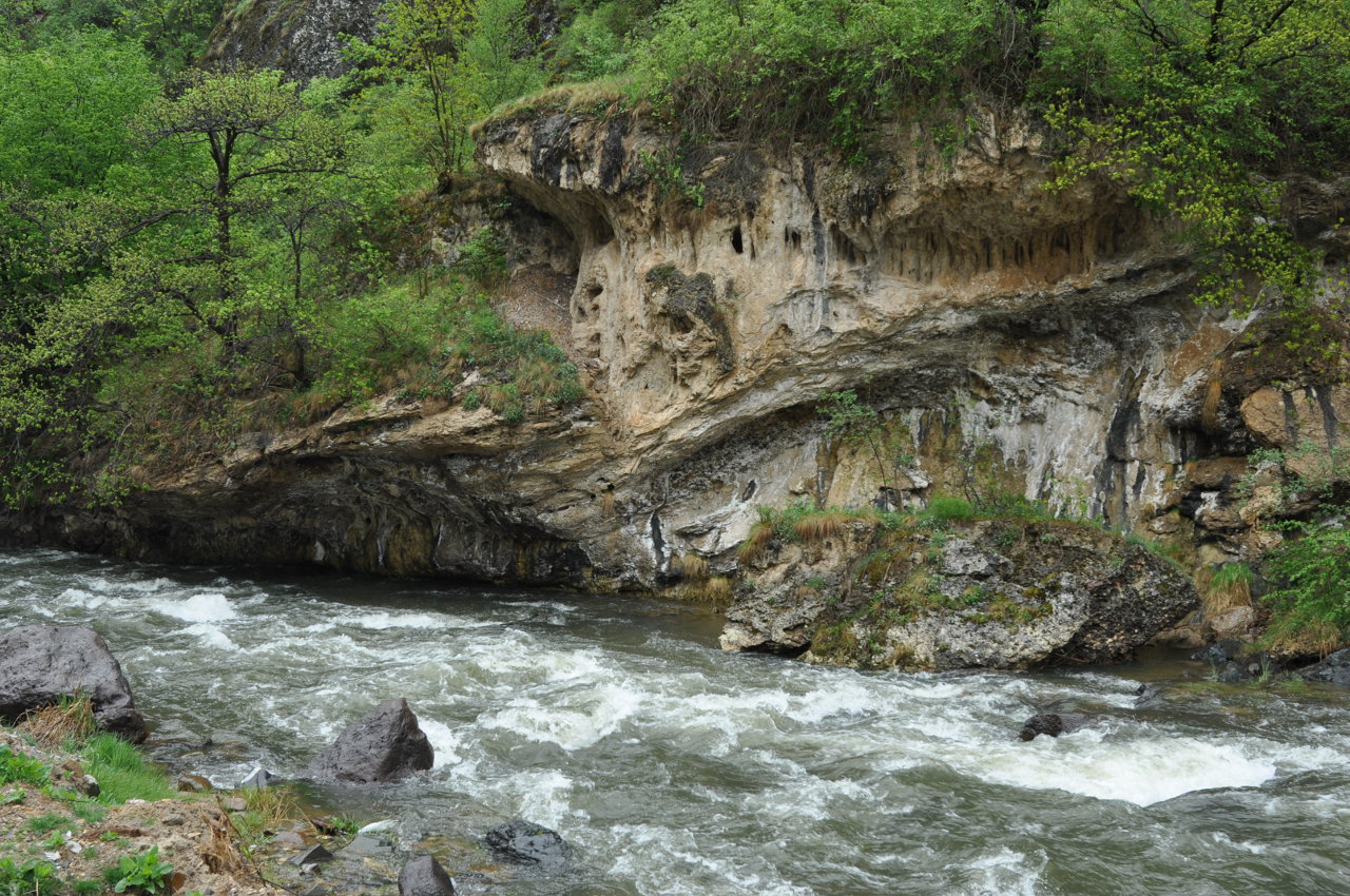 Ущелье реки Тартар, изображение ландшафта.
