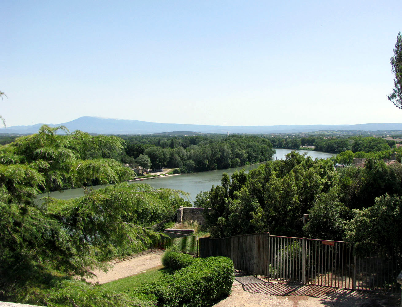 Авиньон, image of landscape/habitat.