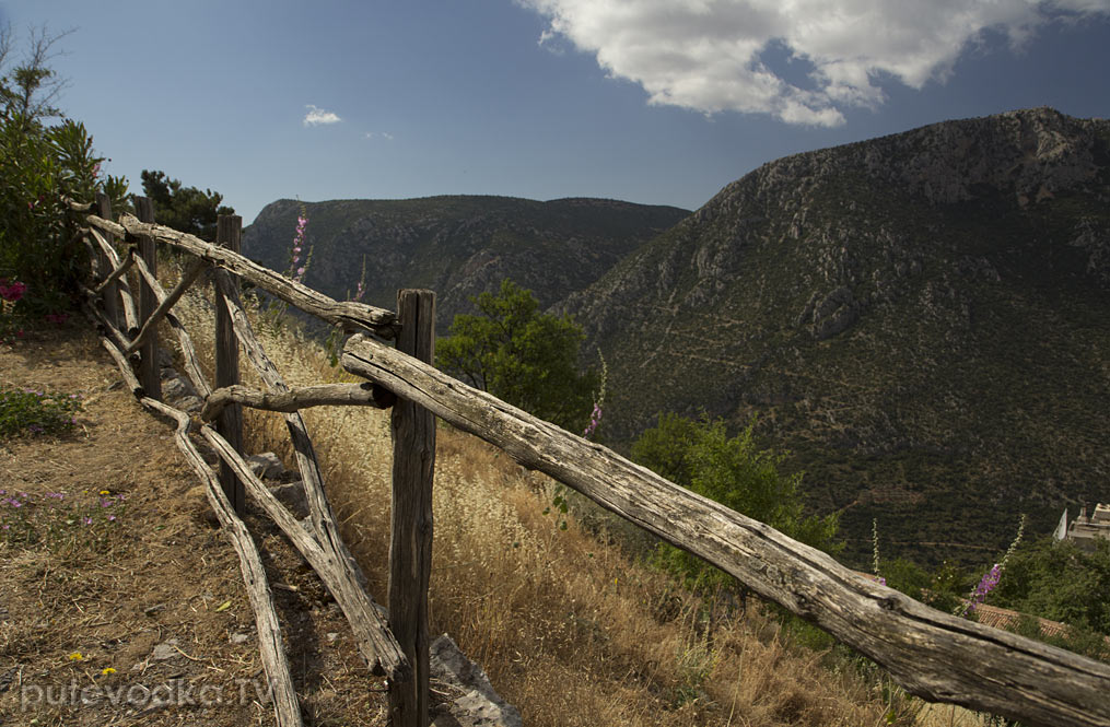 Дельфы, image of landscape/habitat.