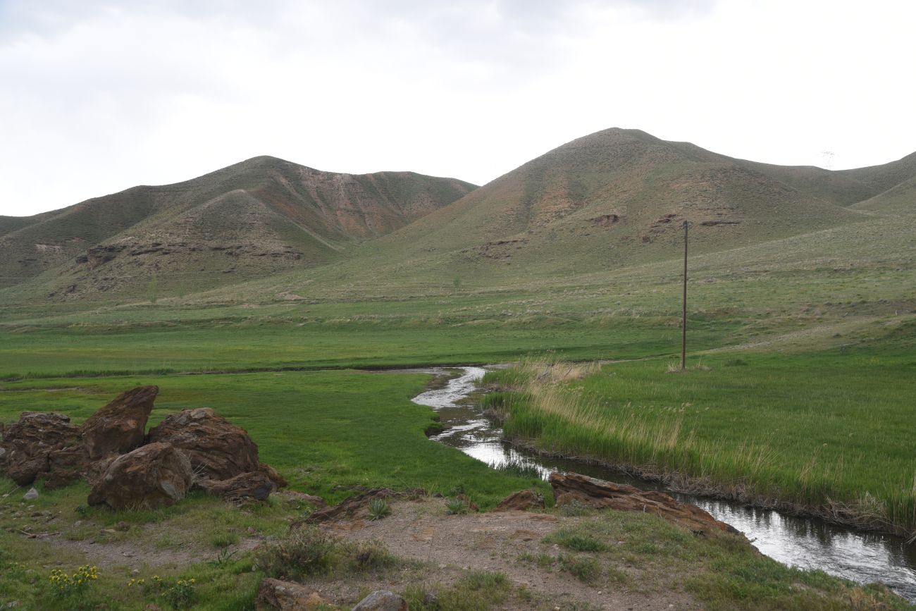 1 км от Ванадокии, изображение ландшафта.