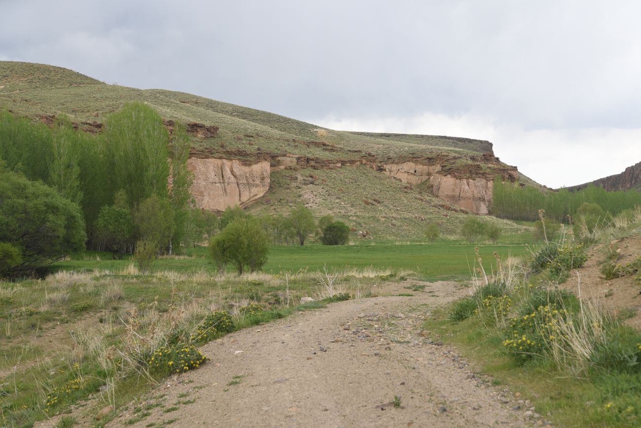 1 км от Ванадокии, изображение ландшафта.