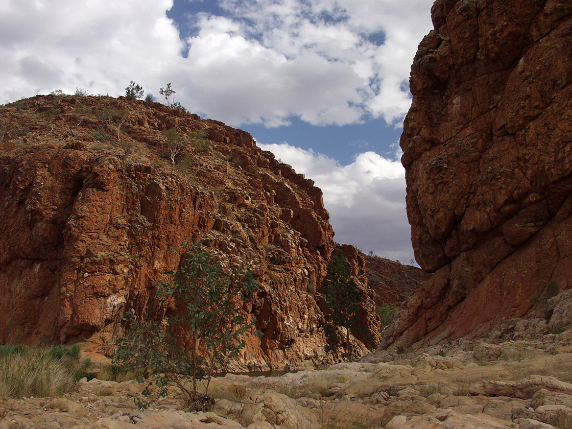 Glen Helen Gorge, изображение ландшафта.