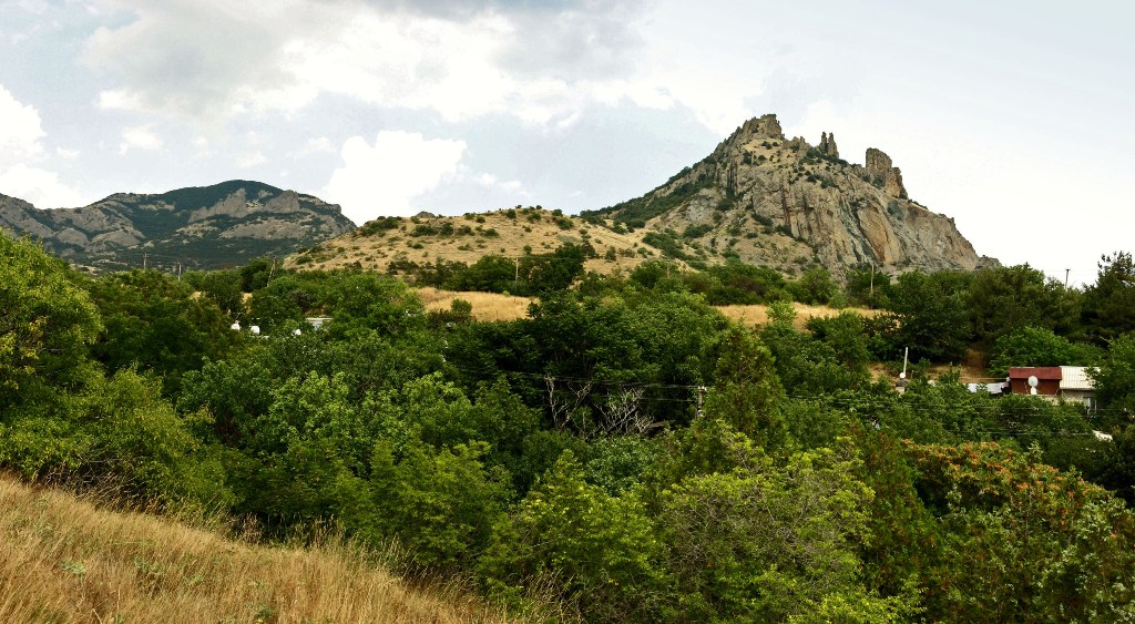 Кара Даг, image of landscape/habitat.