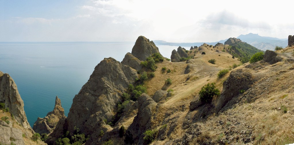 Кара Даг, image of landscape/habitat.