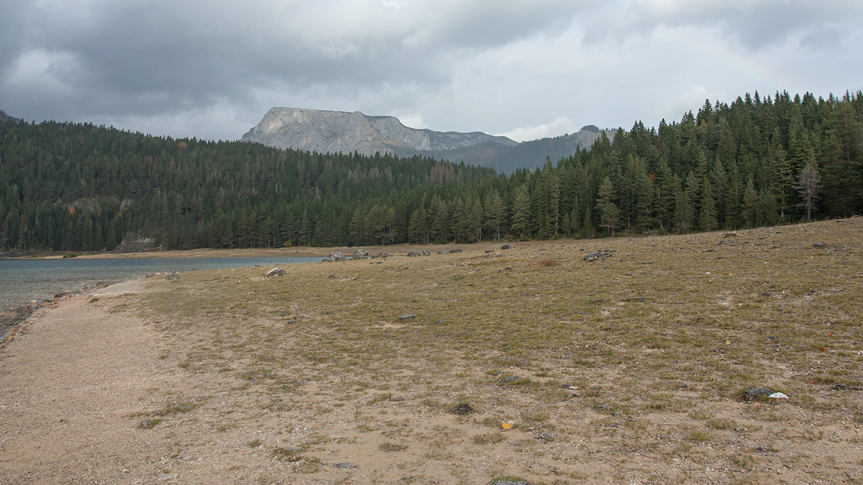 Чёрное озеро, image of landscape/habitat.