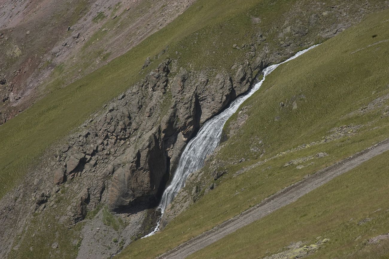 Водопад Девичьи Косы, image of landscape/habitat.