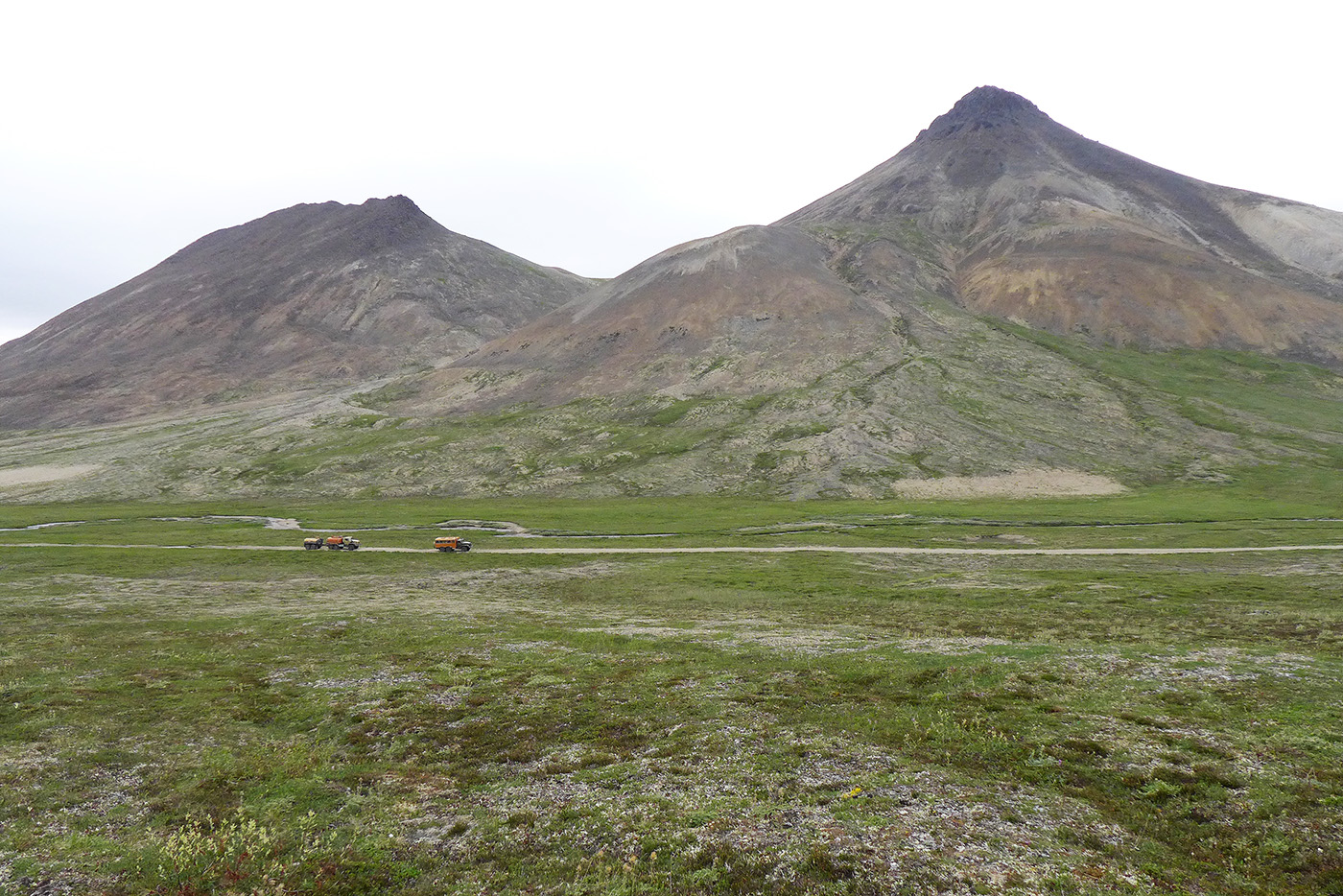 Паляваам хребет, пер. Топографов, image of landscape/habitat.