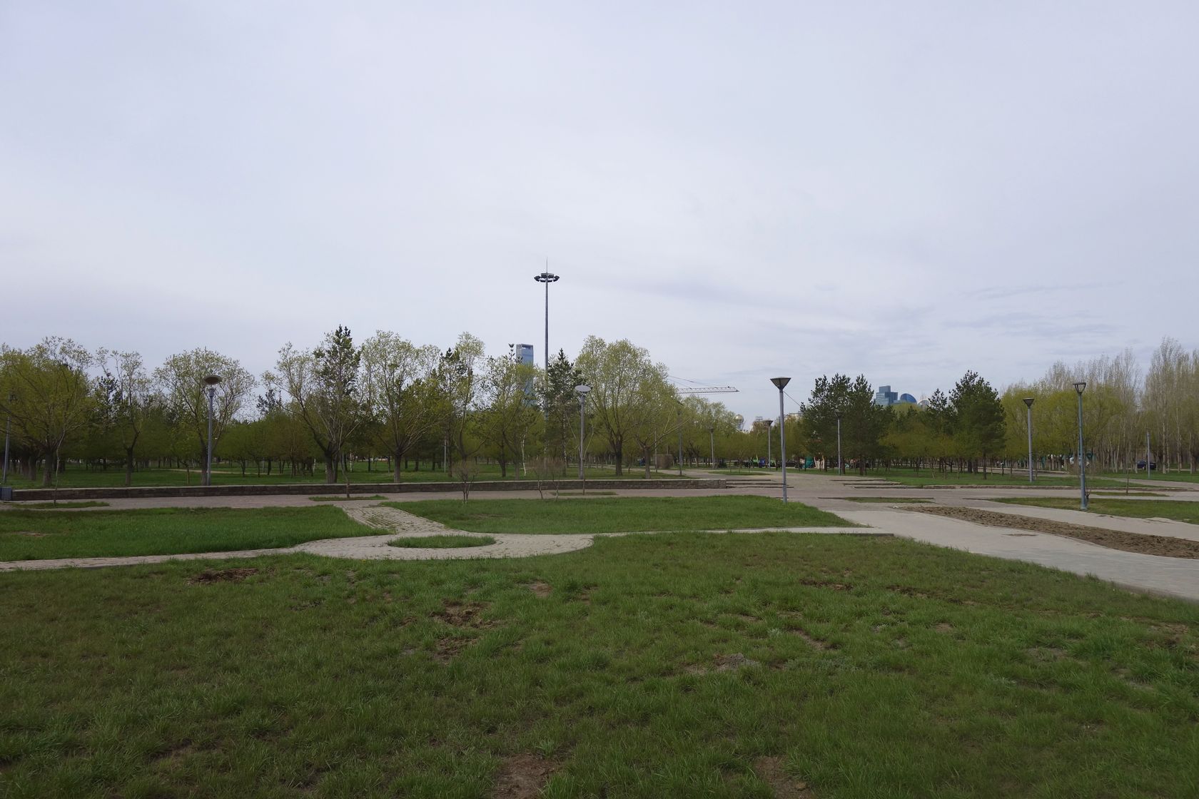 Парк им. Бауыржана Момышулы, image of landscape/habitat.