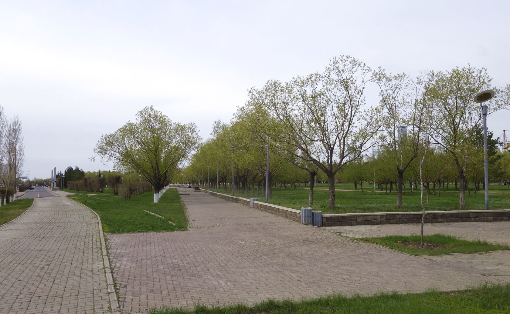 Парк им. Бауыржана Момышулы, image of landscape/habitat.
