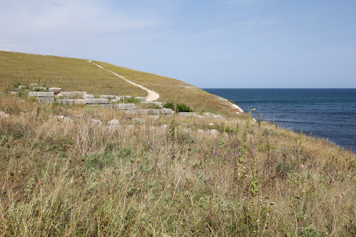 Большой Кастель, image of landscape/habitat.
