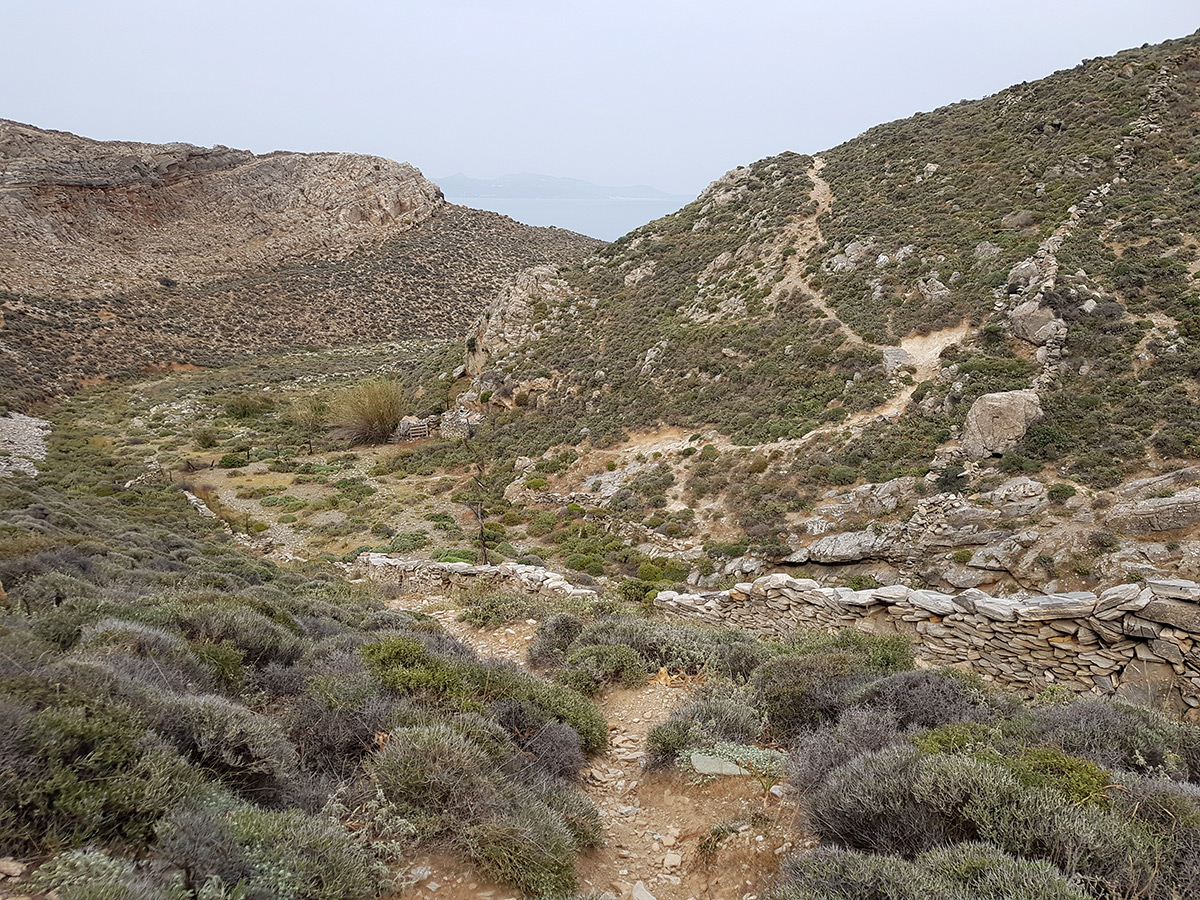 Остров Сирос, image of landscape/habitat.