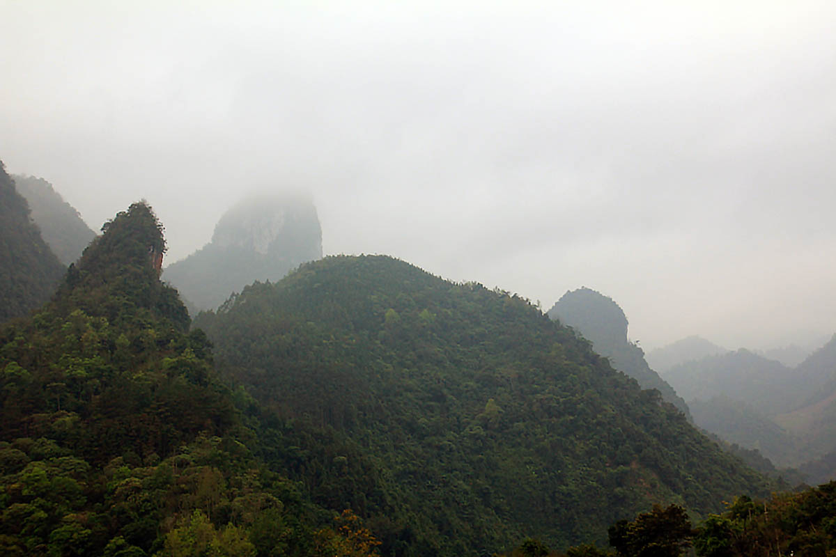 Ущелье Tonglin Gorge, изображение ландшафта.