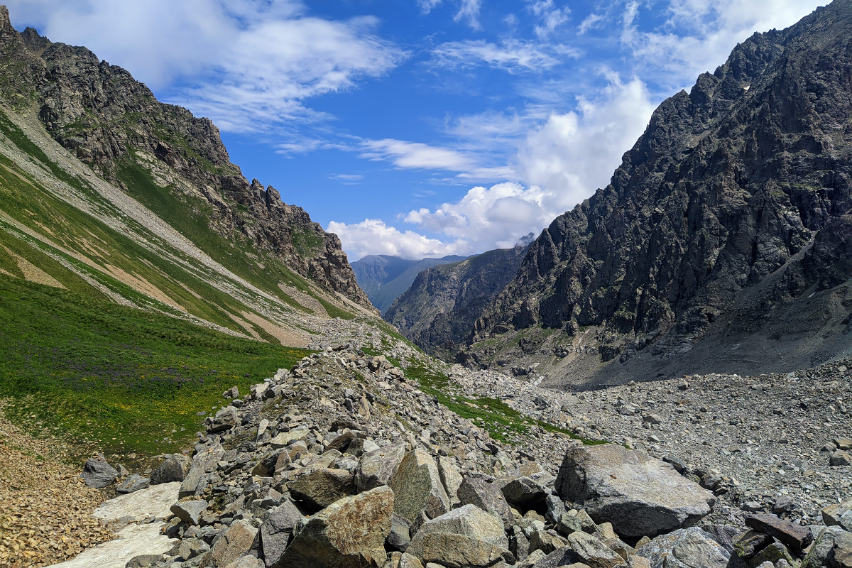 Долина реки Бартуидон, image of landscape/habitat.