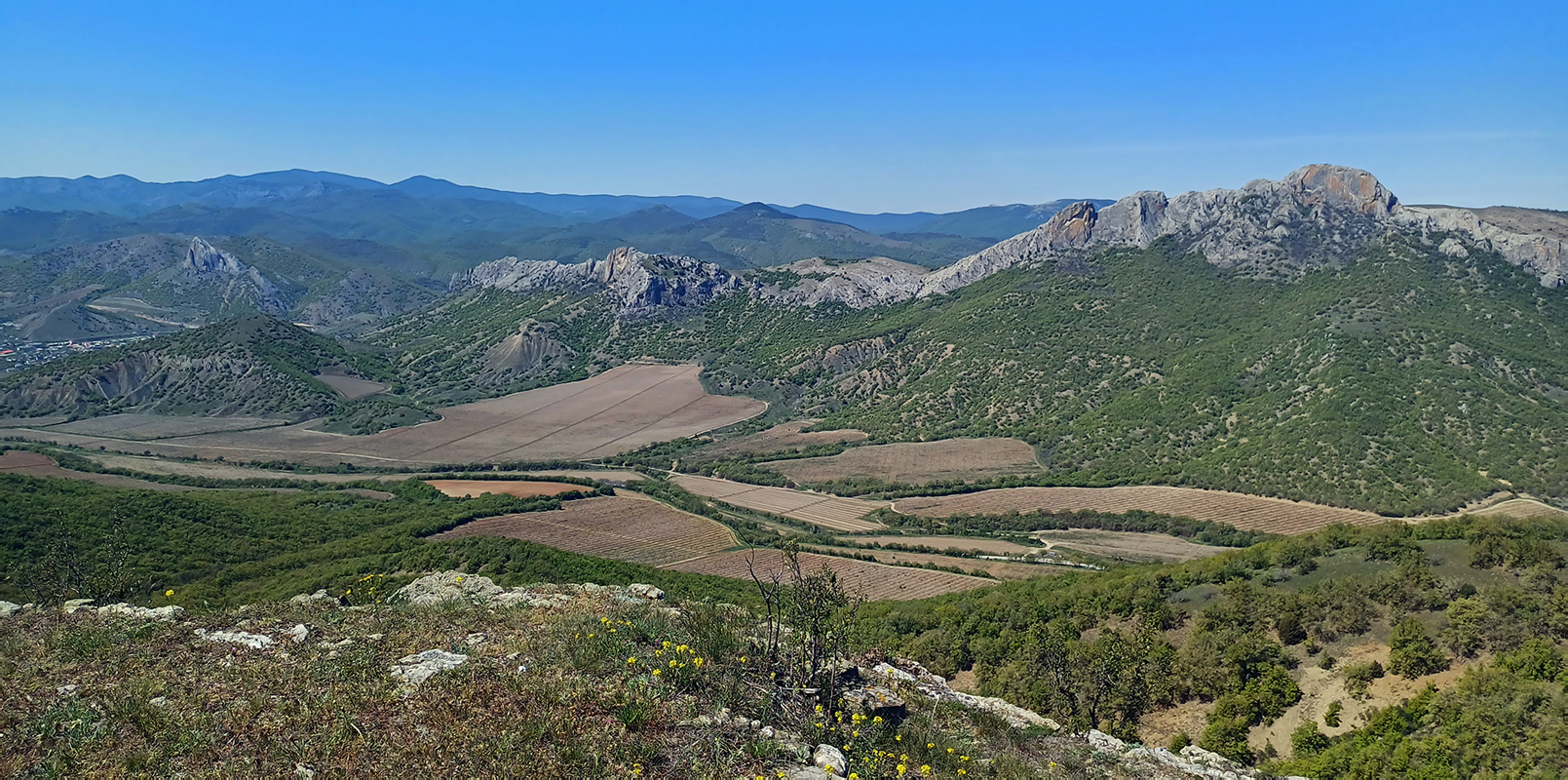 Хребет Токлук-Сырт, изображение ландшафта.