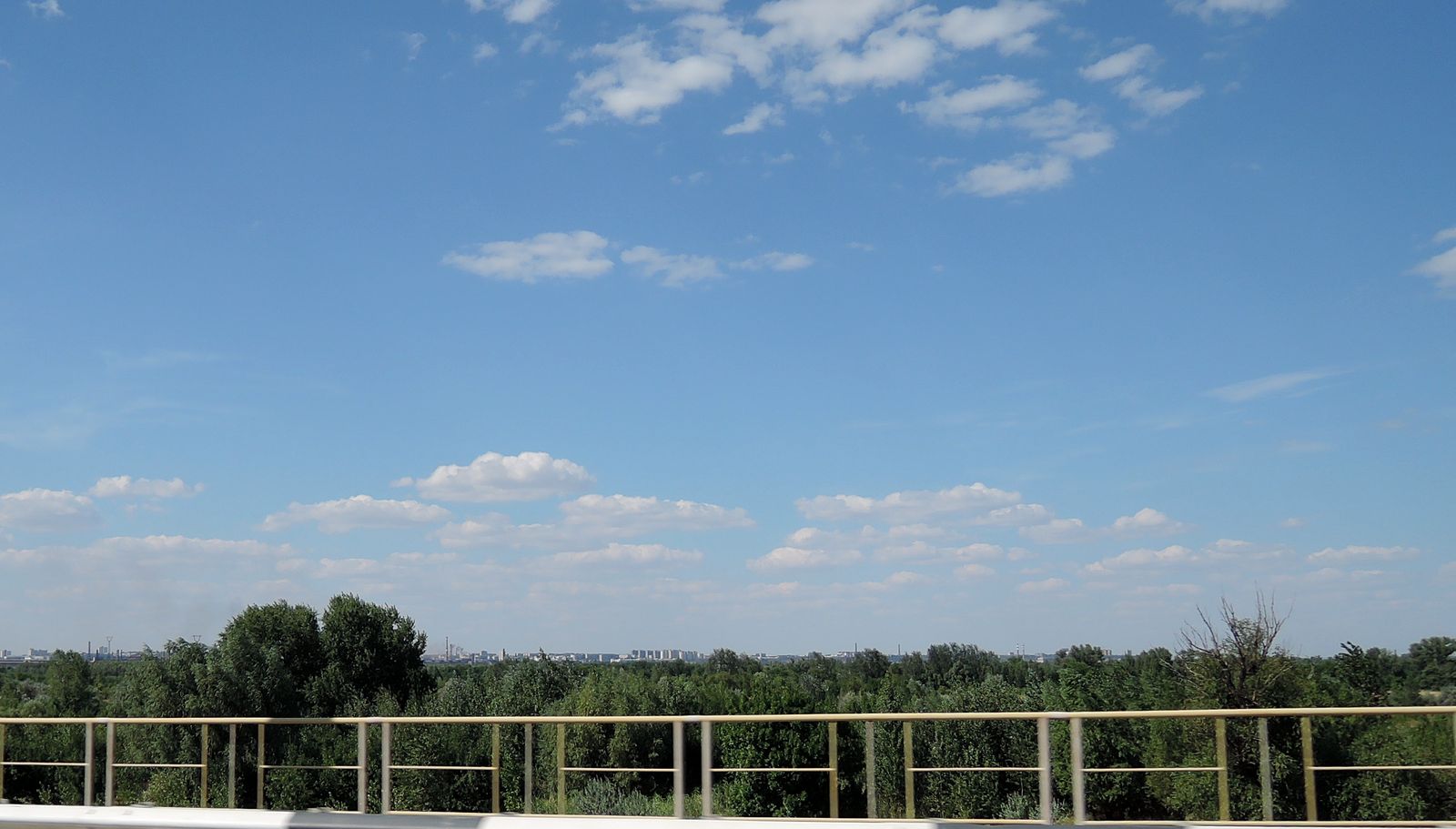 Средняя Ахтуба, изображение ландшафта.