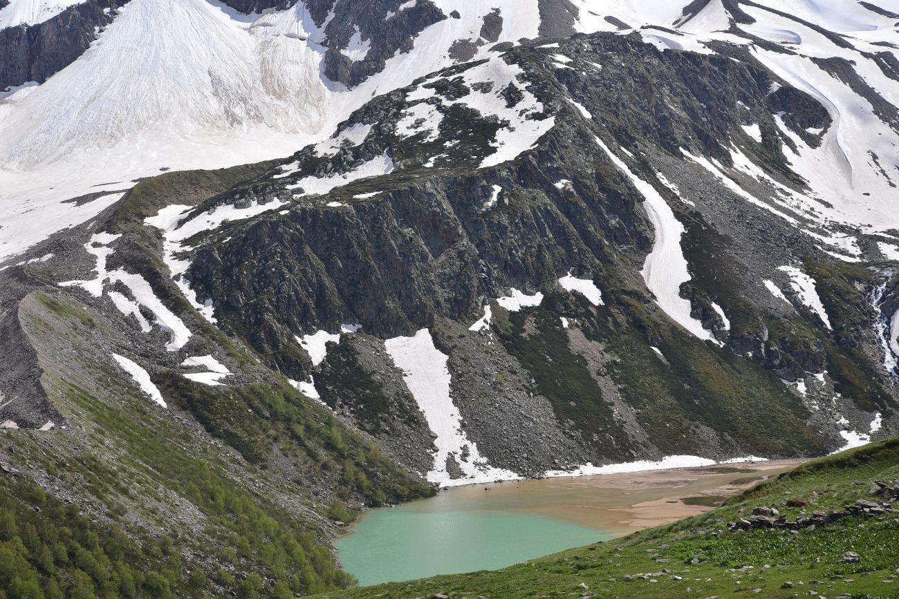 Окрестности озера Донгуз-Орун, image of landscape/habitat.
