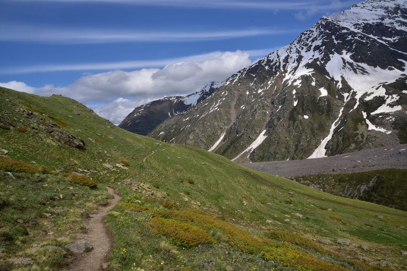 Окрестности озера Донгуз-Орун, image of landscape/habitat.