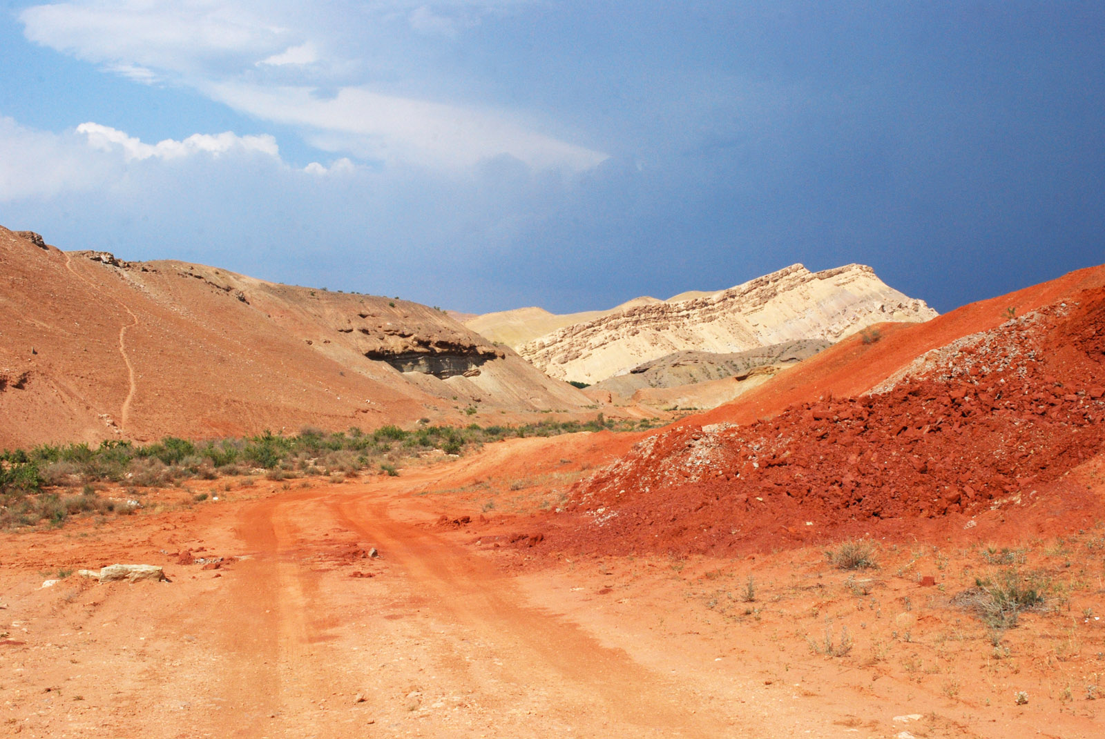 Горы Кампиркок (Qampirqoq), image of landscape/habitat.