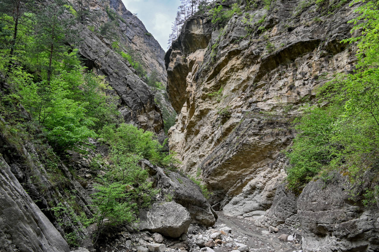 Карадахская теснина, изображение ландшафта.