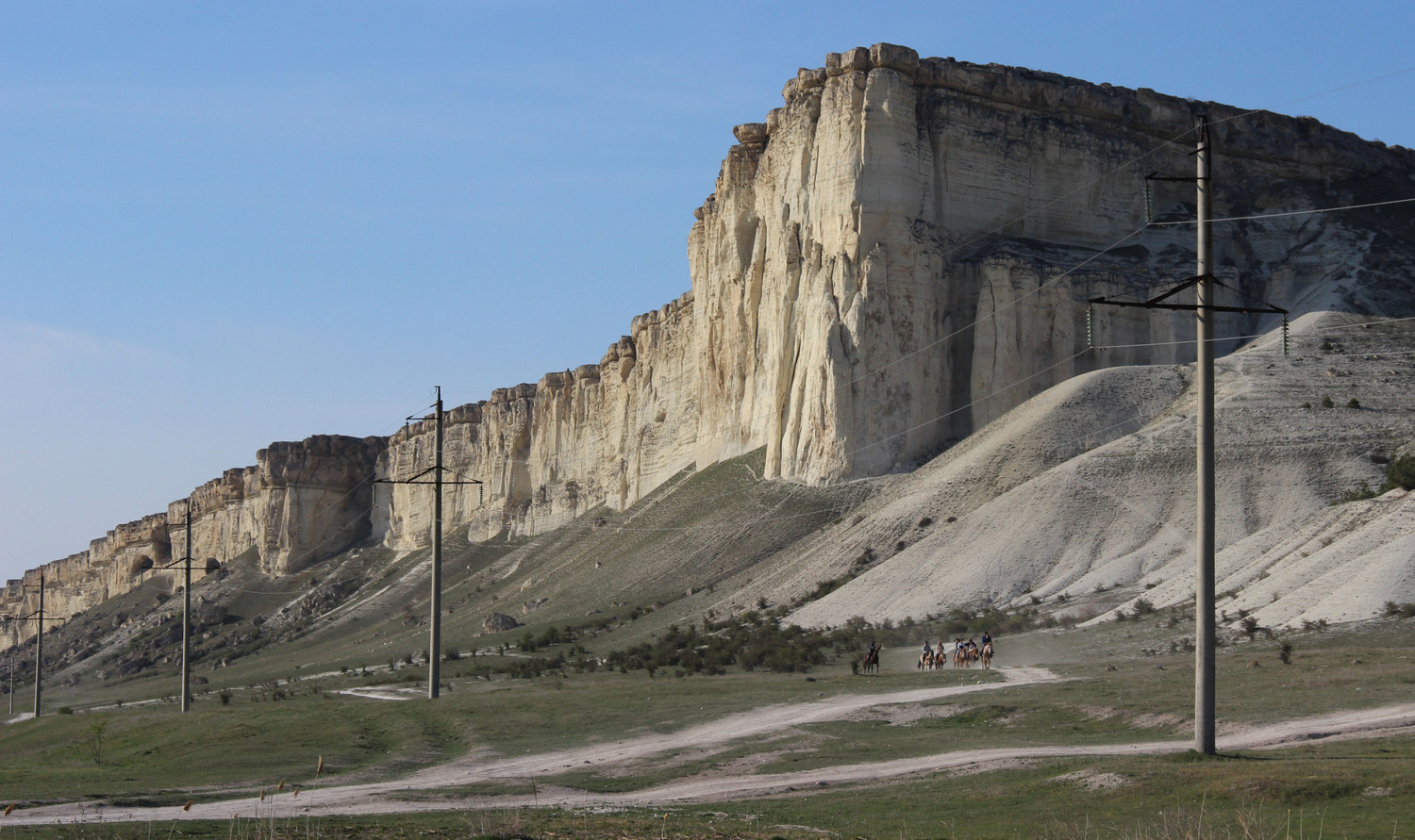 Белая Скала (Ак-Кая), image of landscape/habitat.