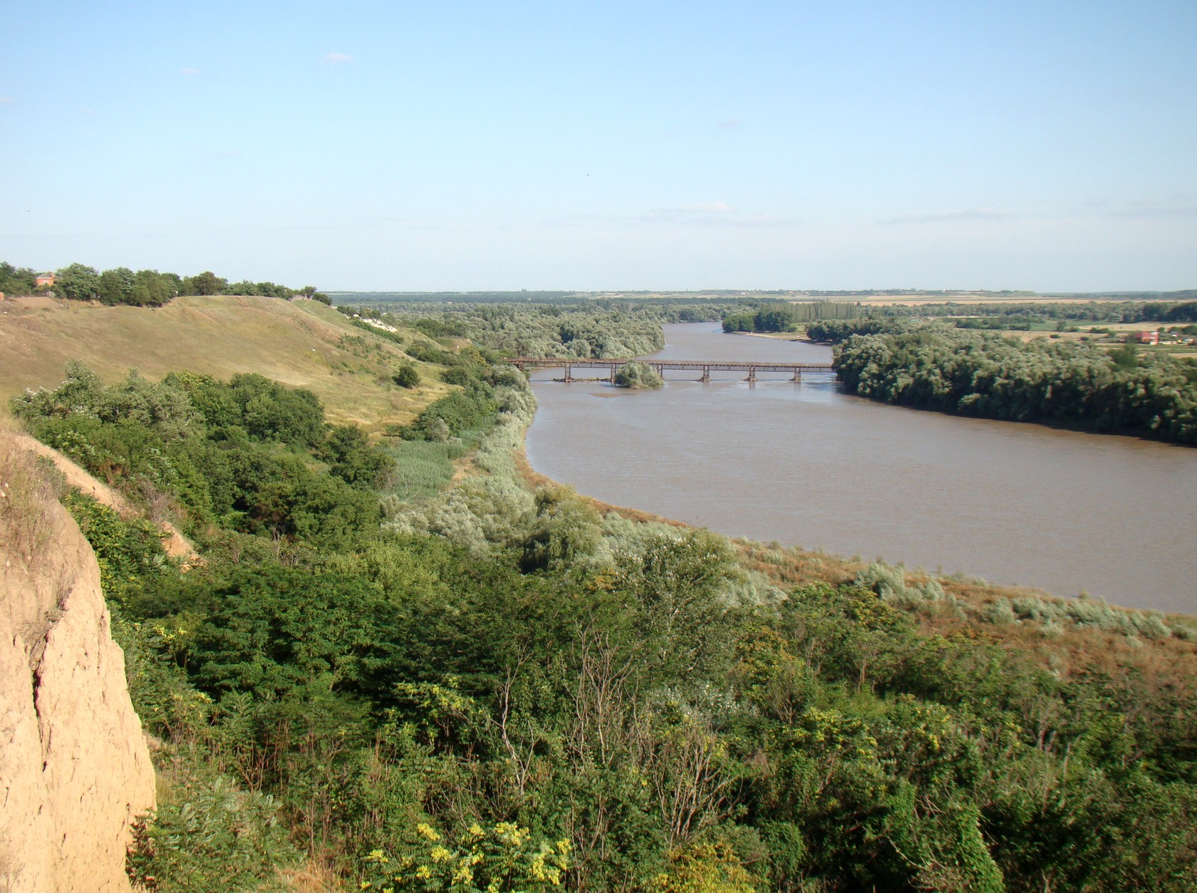 Берег Кубани в Усть-Лабинске, image of landscape/habitat.