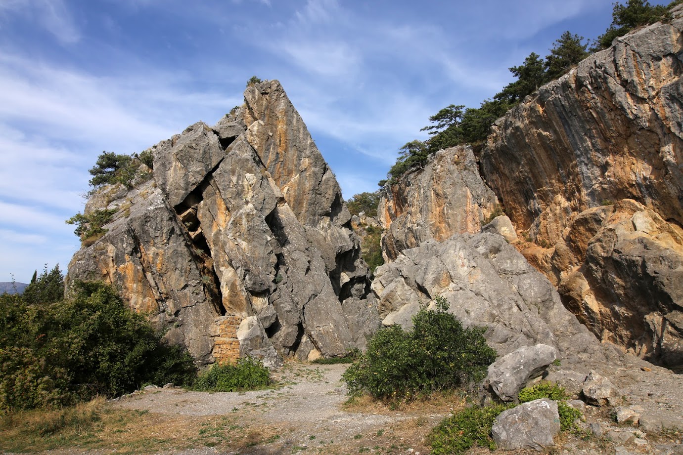 Никитская расселина, image of landscape/habitat.