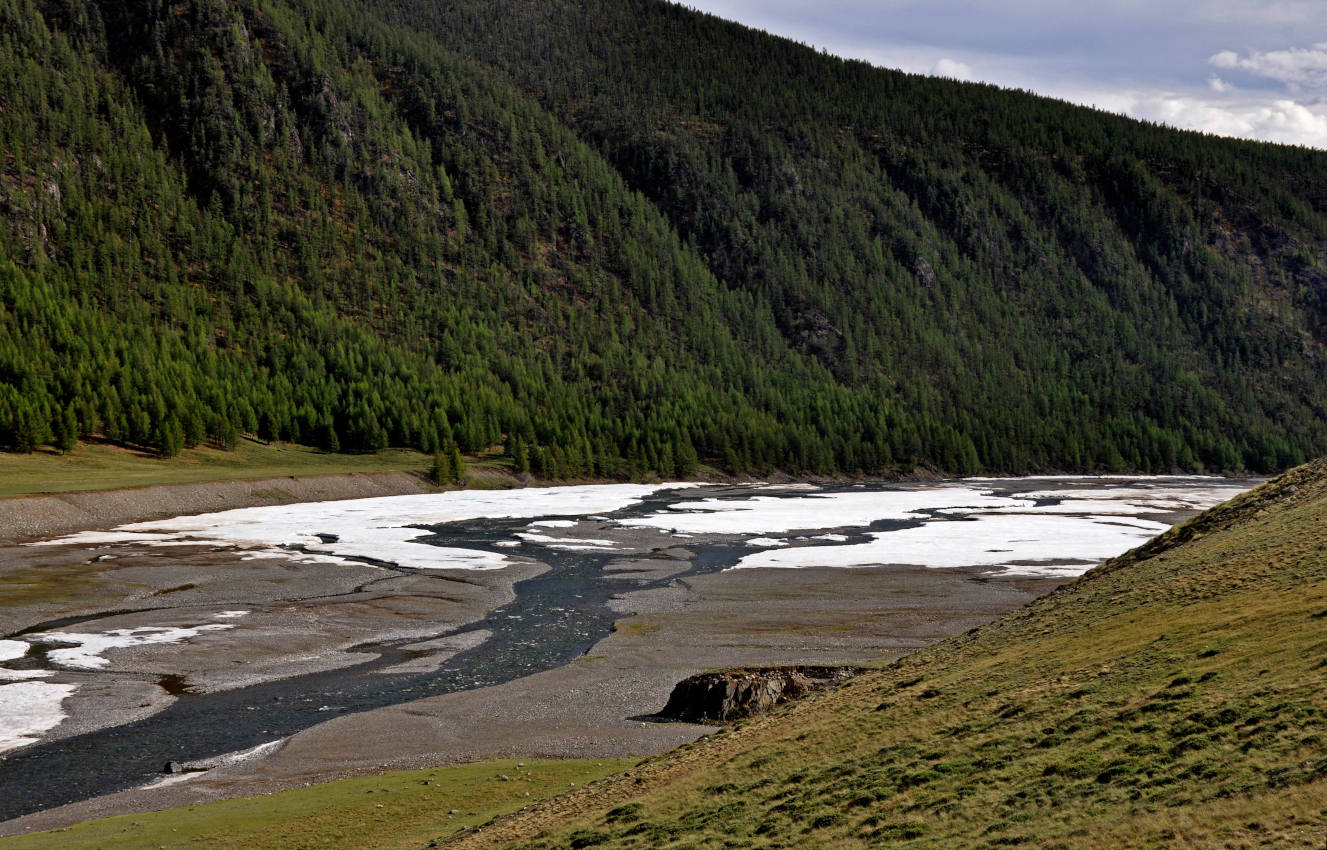 Долина реки Бугузун, изображение ландшафта.