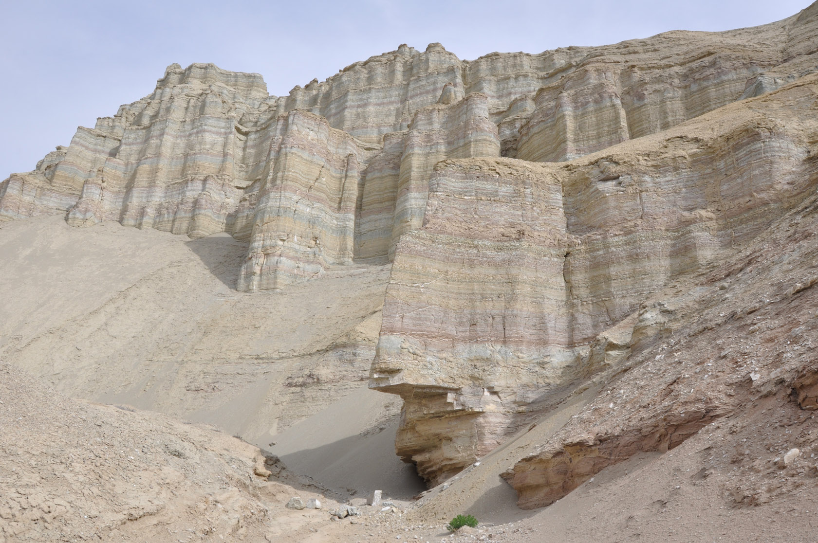 Горы Актау (Алтын-Эмель), image of landscape/habitat.