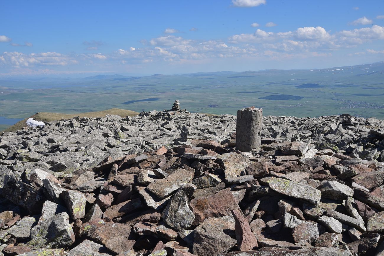 Гора Патара Абули, image of landscape/habitat.