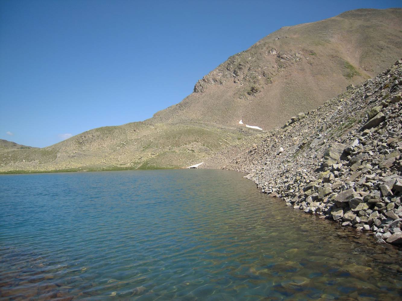 Озеро в верховье реки Муха, image of landscape/habitat.