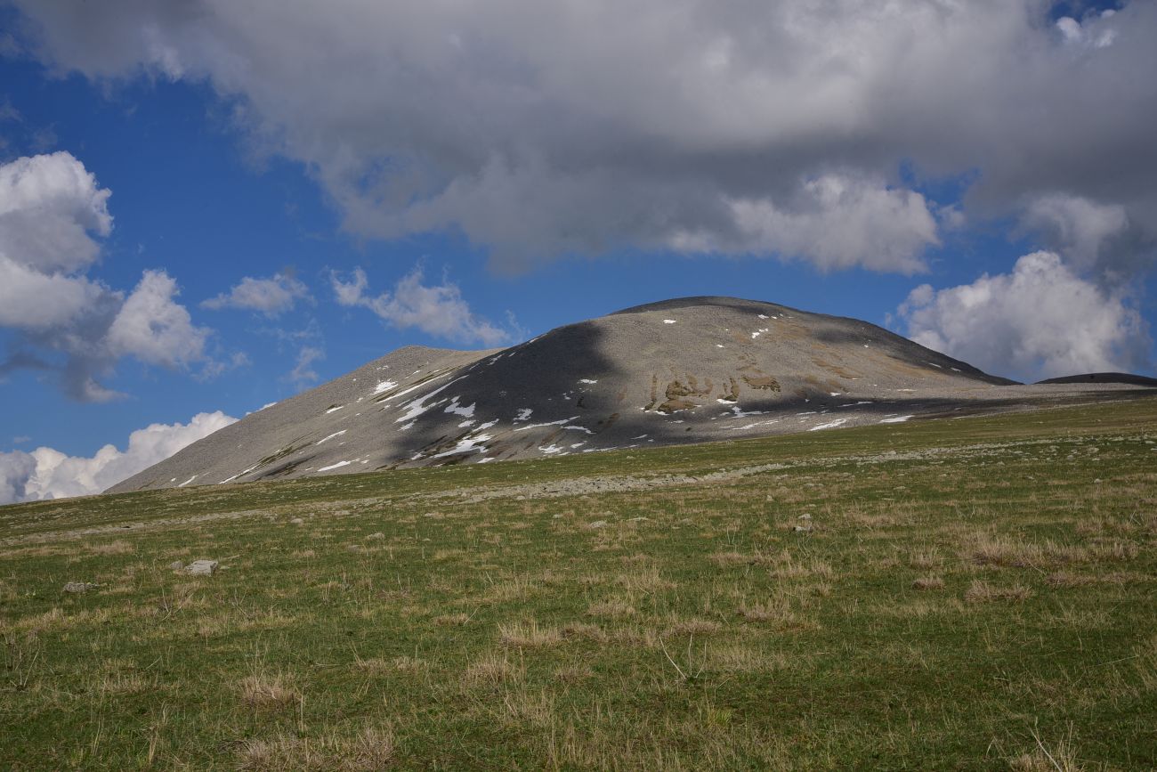 Гора Патара Абули, изображение ландшафта.