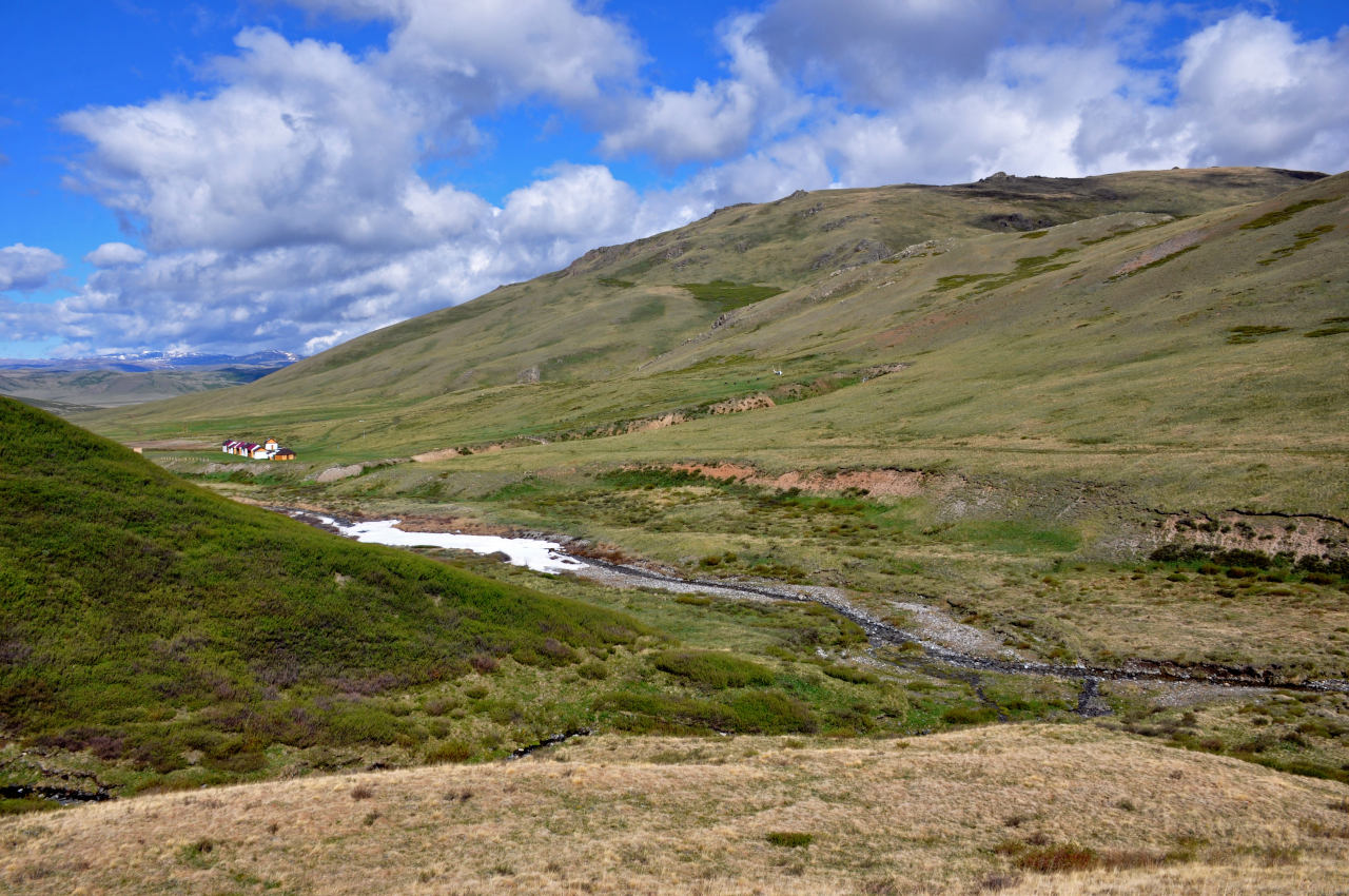 Долина реки Аккаллу-Озек, image of landscape/habitat.