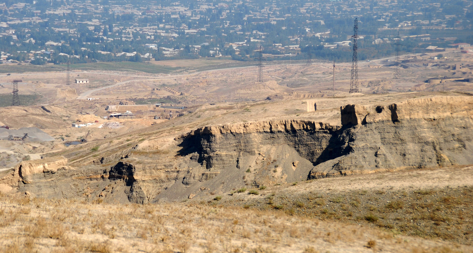Адыры в окрестностях Андижана, image of landscape/habitat.