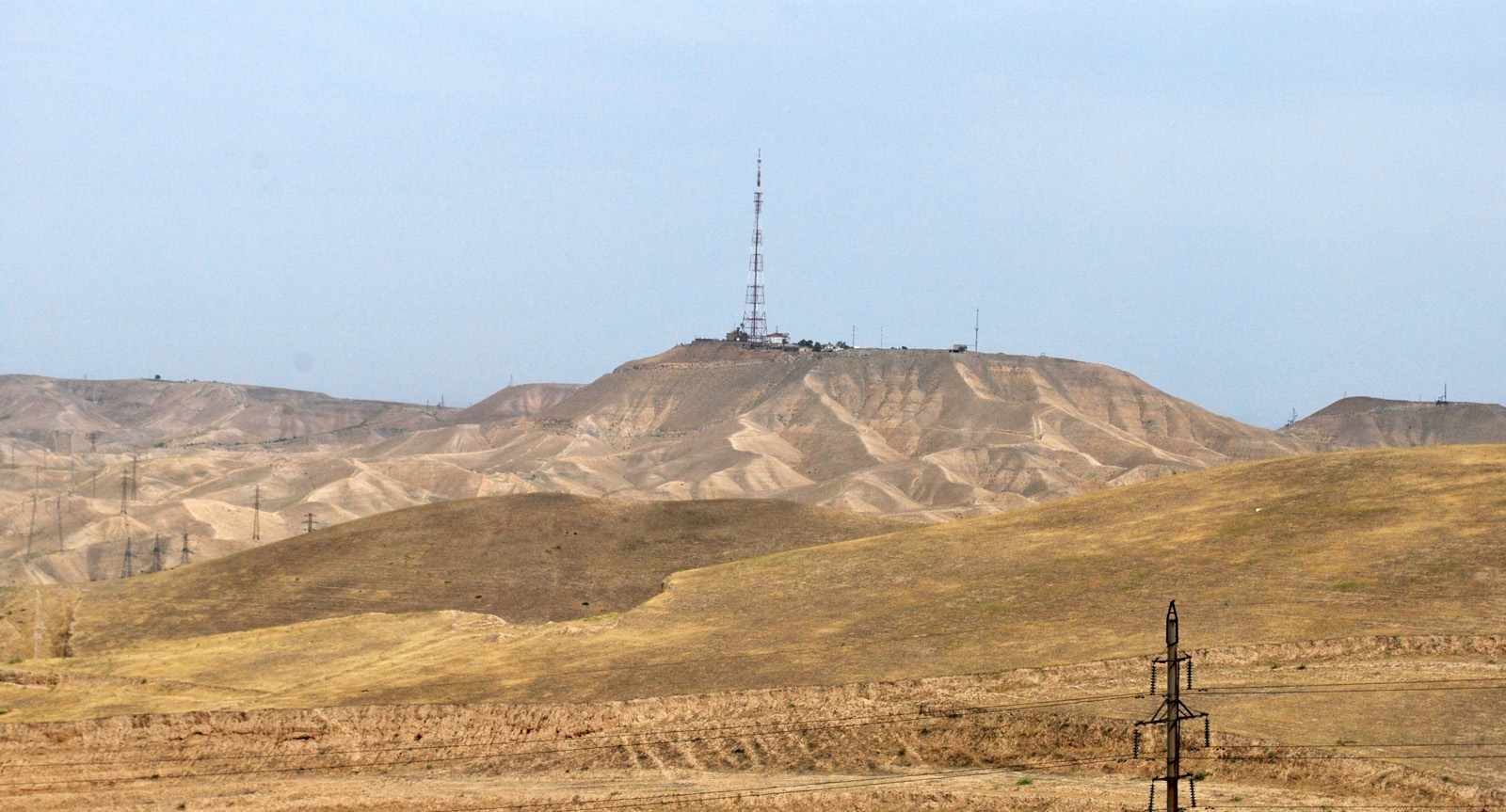 Адыры в окрестностях Андижана, image of landscape/habitat.