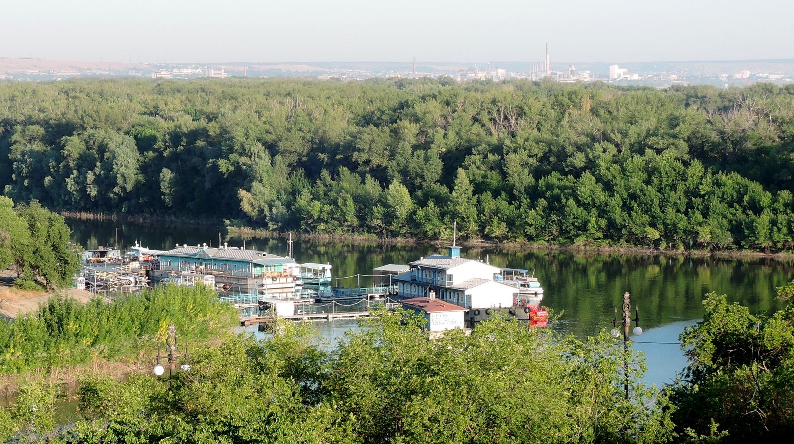 Красноармейский район Волгограда, изображение ландшафта.