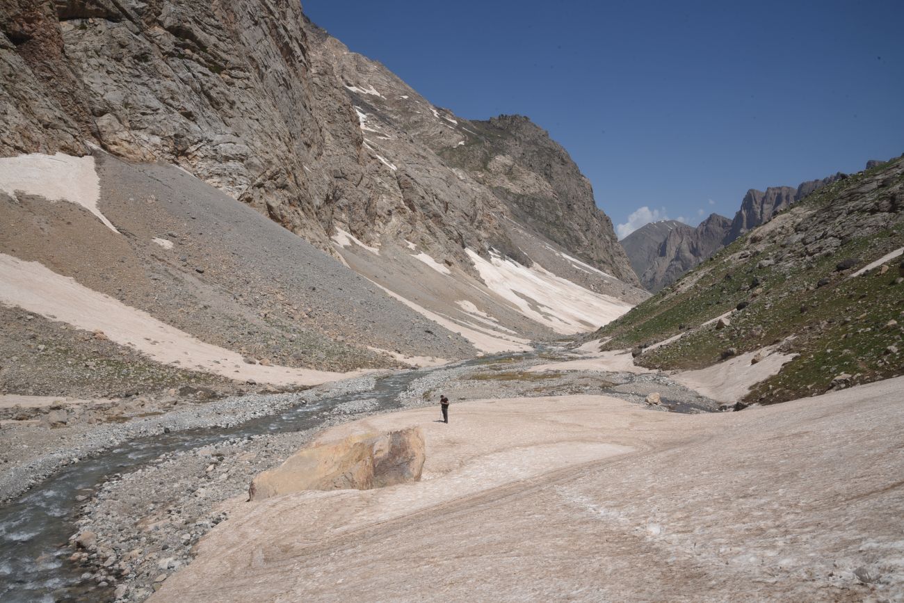 3 км от базового лагеря, image of landscape/habitat.