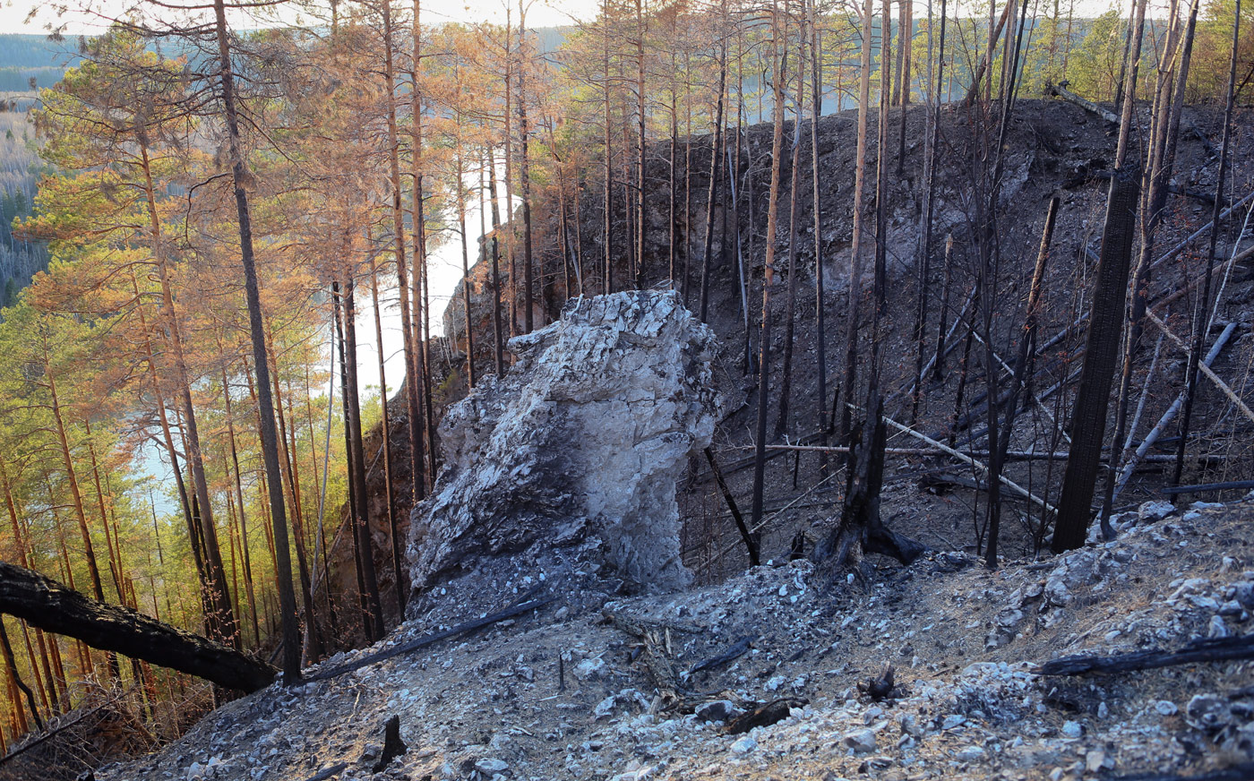 Камень Ростун и его окрестности, изображение ландшафта.