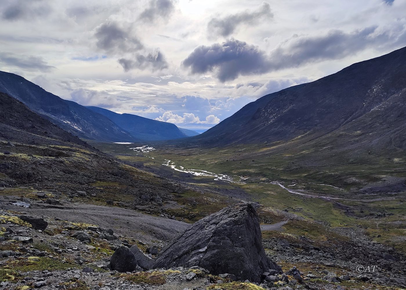 Долина Тахтарвум, image of landscape/habitat.