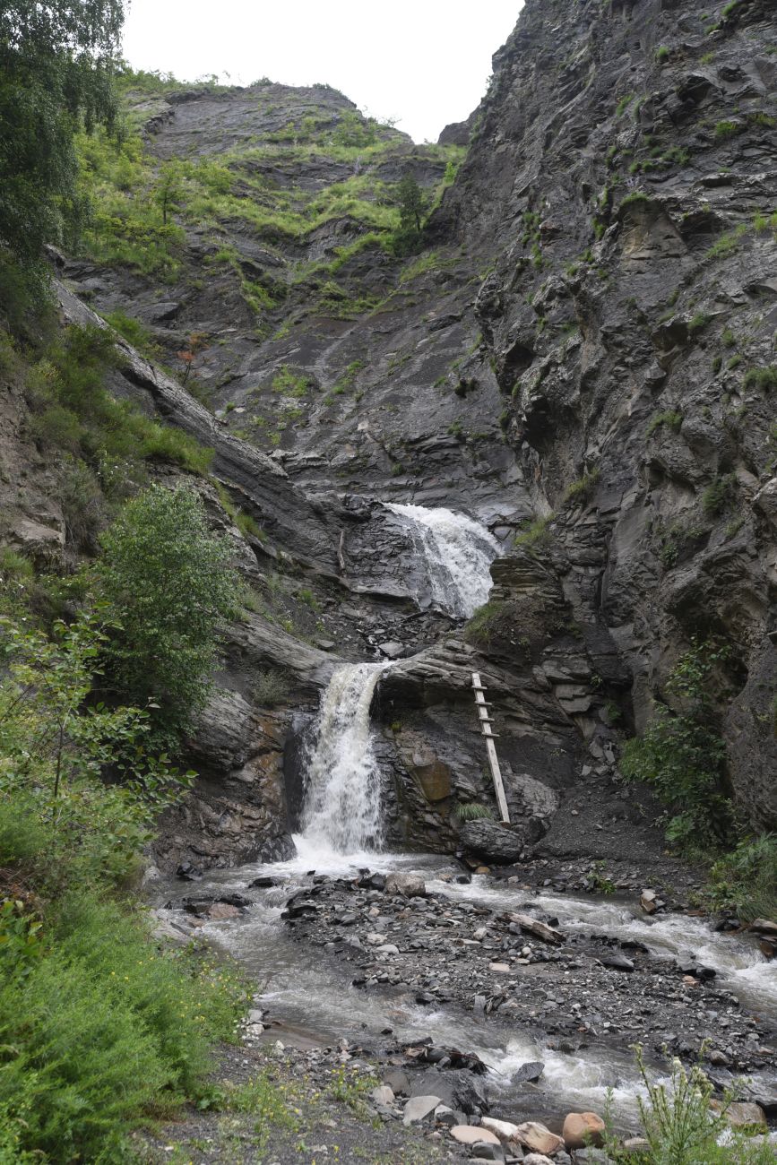 Окрестности водопада Цеси, image of landscape/habitat.