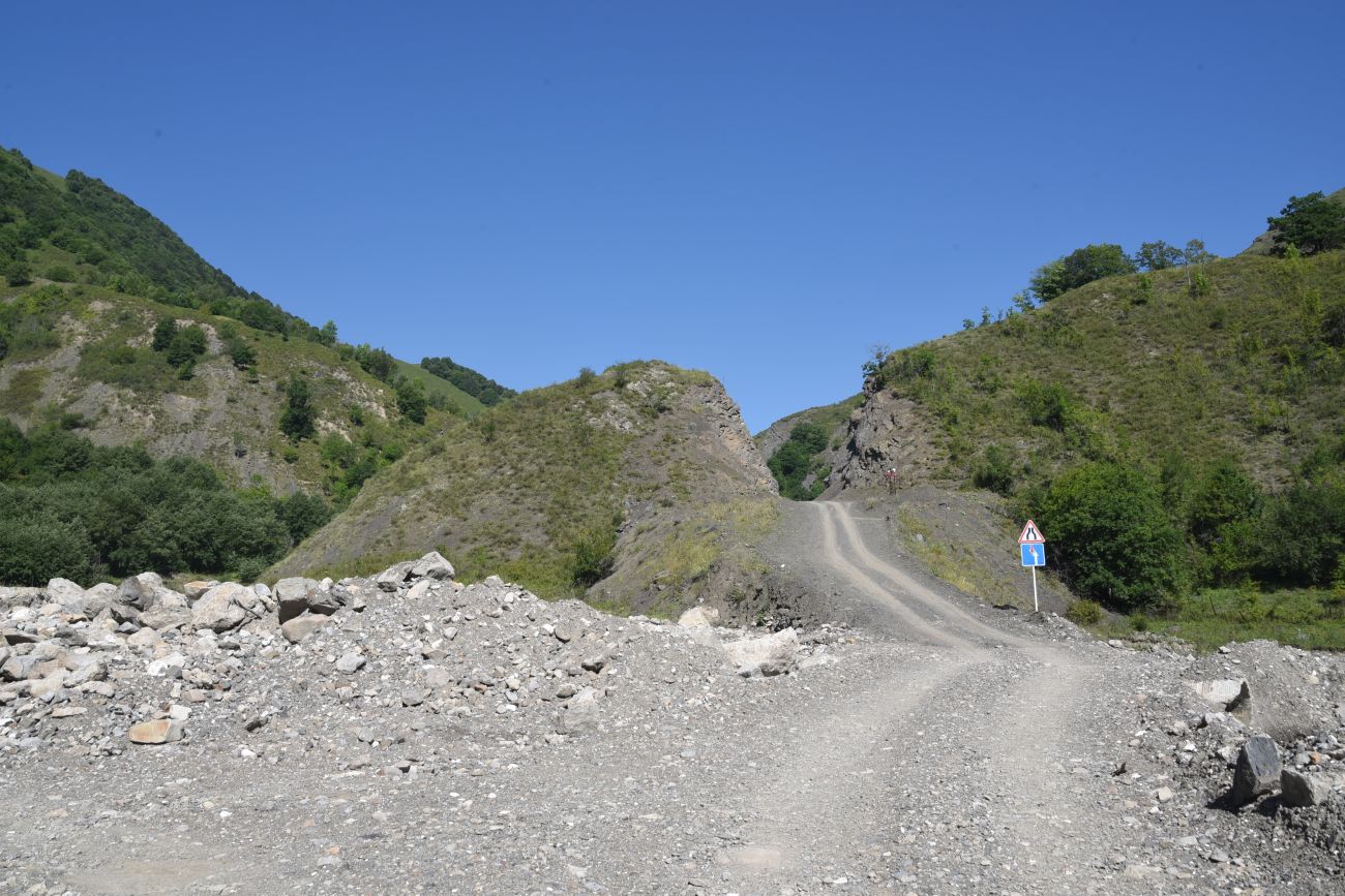 Окрестности селения Цеси, image of landscape/habitat.