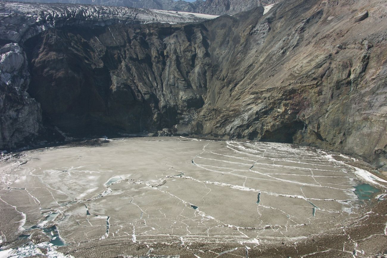 Вулкан Горелый, image of landscape/habitat.